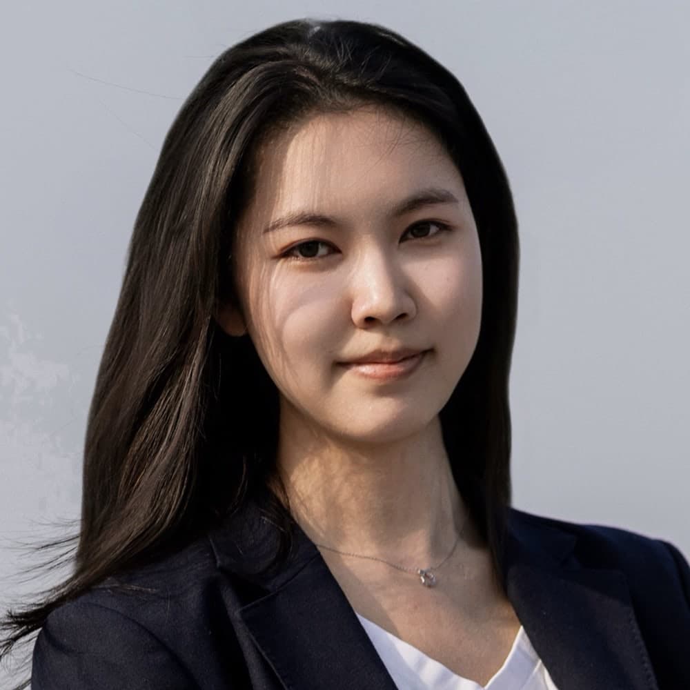 Portrait of Jiyuan Liu