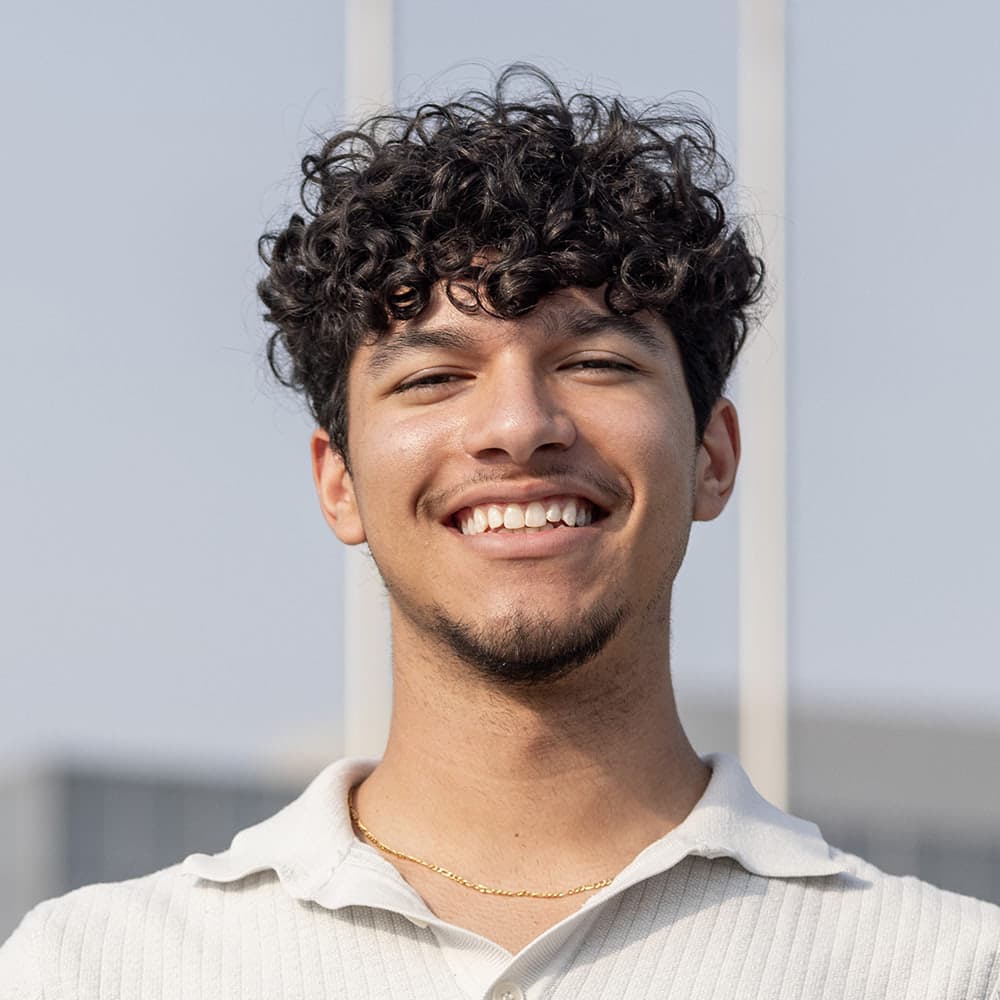 Portrait of Roberto Adames